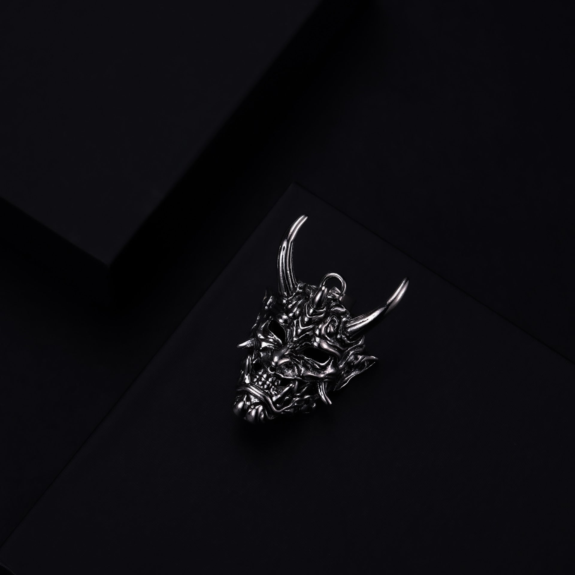 Personalized Men's Vintage Upscale Necklace Accessories