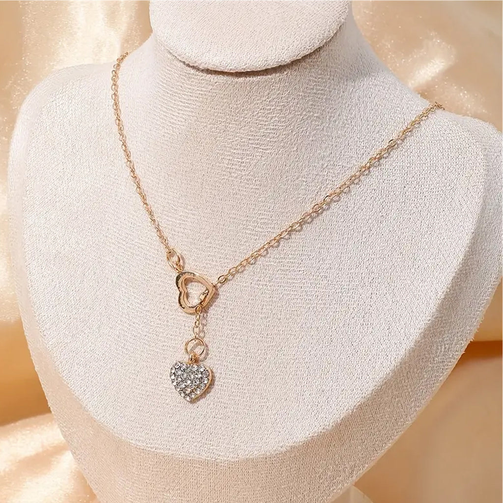 Rhinestone Pendant Necklace For Women Light Luxury Heart-shaped Hollow-out