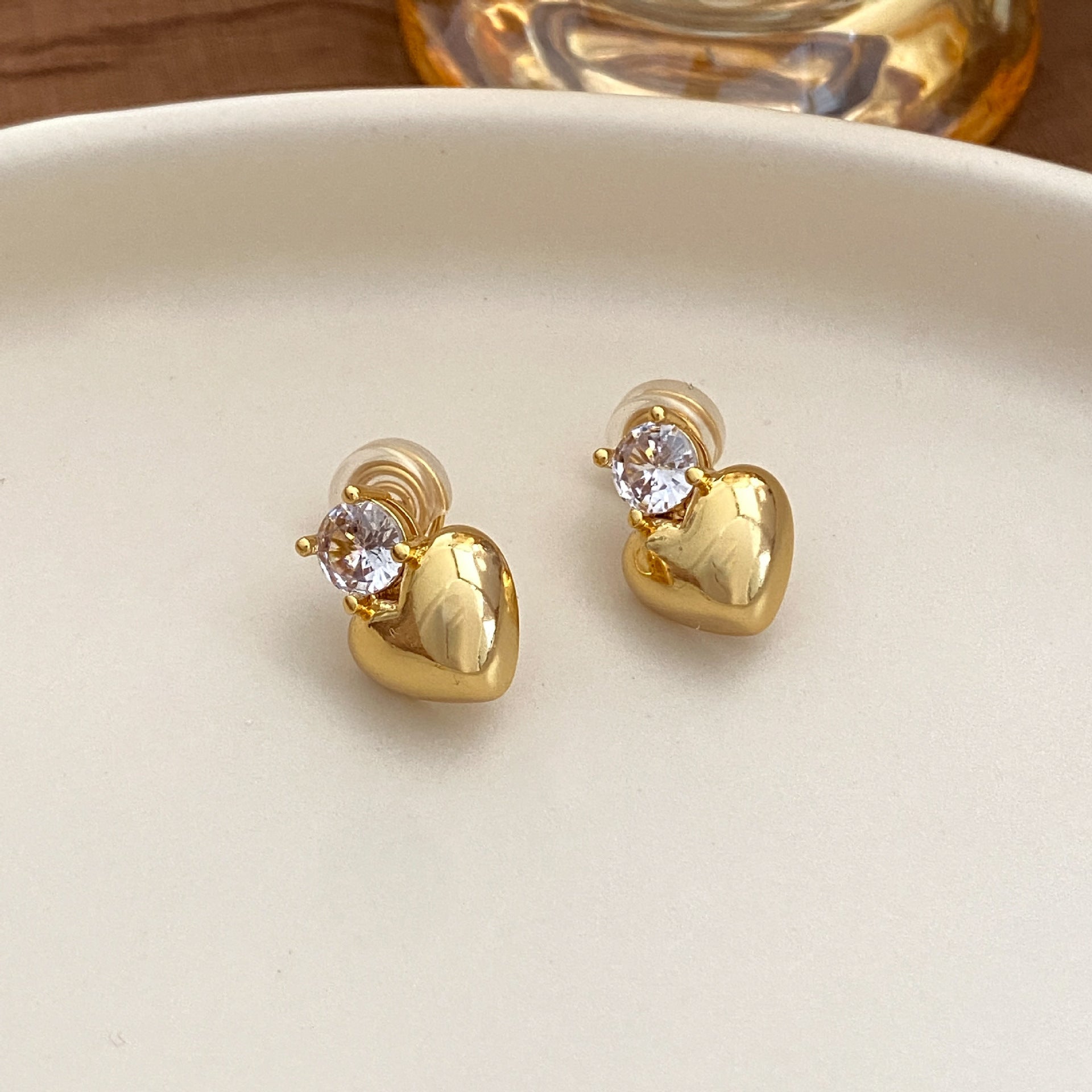 Glossy 3D Heart Earrings Exquisite No-piercing Clip-ons