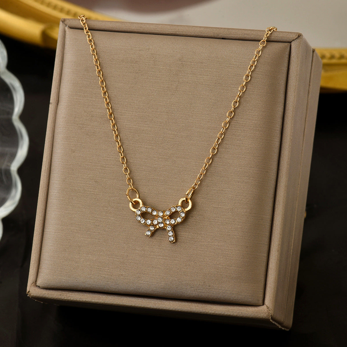 Bow Necklace Women's Diamond Fashion Short Necklace Bracelet