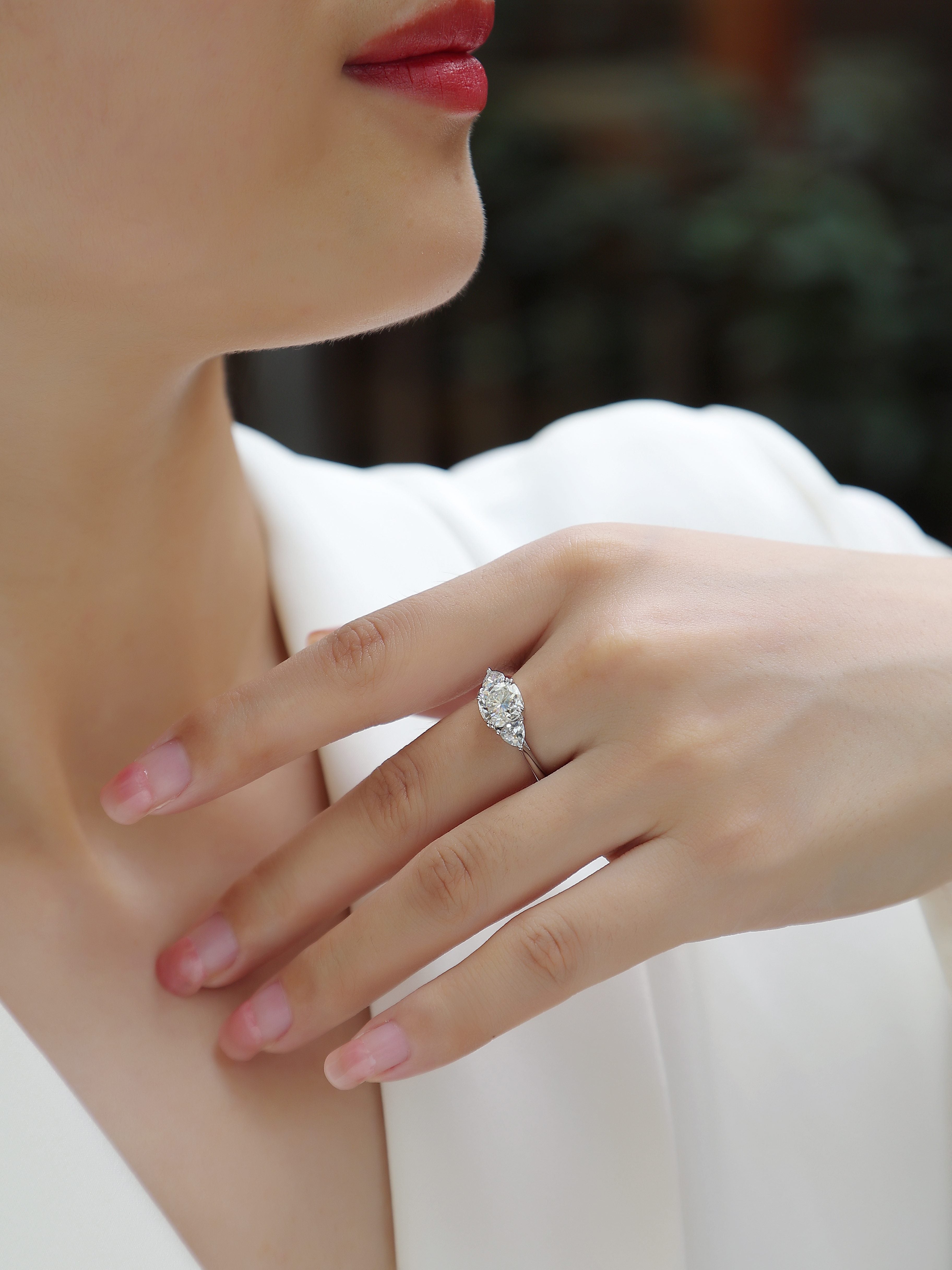 Guardian - A Wedding Ring Set With Top-quality Moissanite S925 Silver And Gold-plated Diamond. The Ring Can Be Inspected With A Diamond Pen