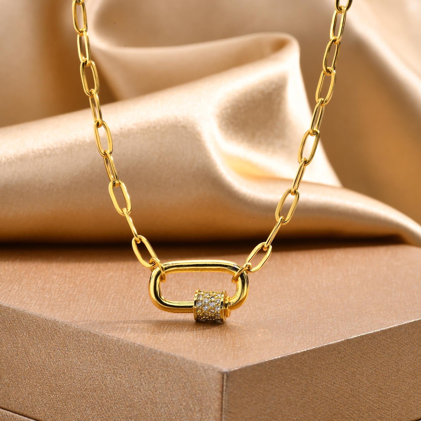 Small Square Chain Zircon Oval Pendant Necklace
