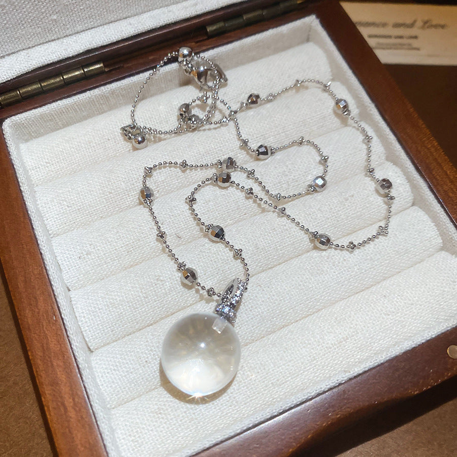 Diamond-embedded Heart Geometric Round Pendant Crystal Necklace