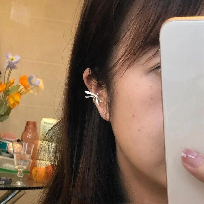 Yunyun Straight Dragonfly Ear Clip Unique Design Light Luxury Silver Earrings