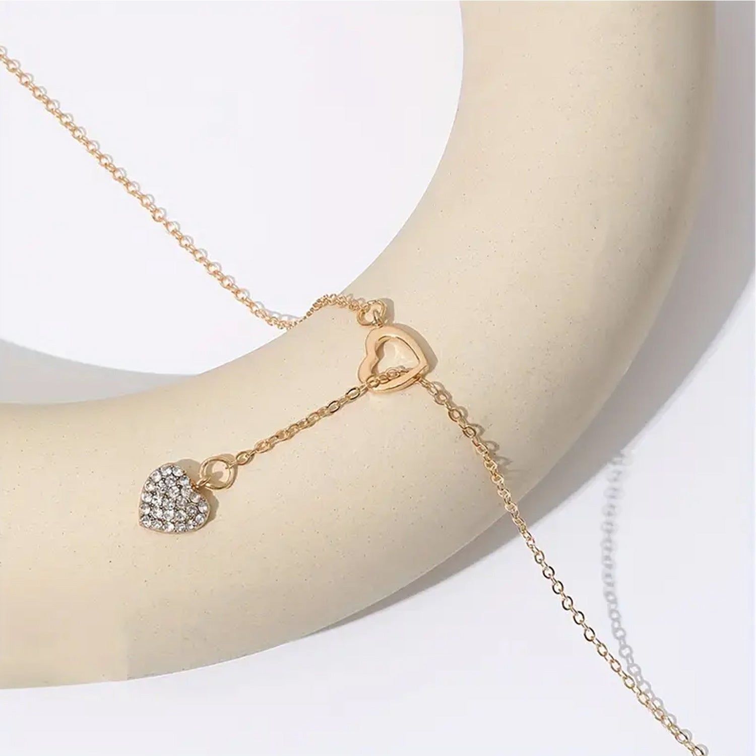 Rhinestone Pendant Necklace For Women Light Luxury Heart-shaped Hollow-out