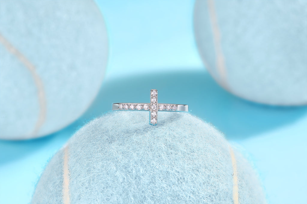 The Holy Light Cross - A Wedding Ring Set With Top-quality Moissanite S925 In Silver And Gold-plated. The Ring Can Be Inspected With A Diamond Pen