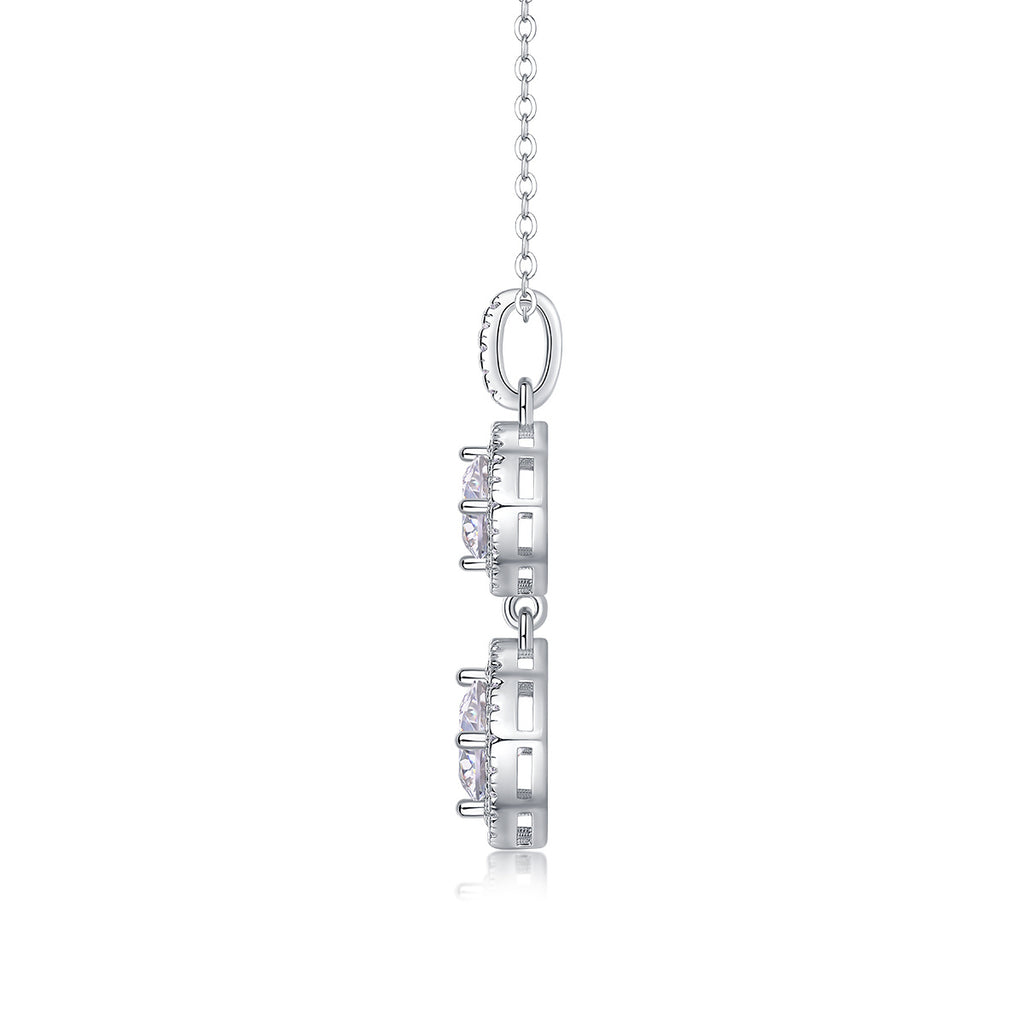 Snowy Wonderland - A Fashionable And Luxurious Diamond Jewelry Pendant Set With 1-carat Moissanite S925 Sterling Silver And Platinum Plating