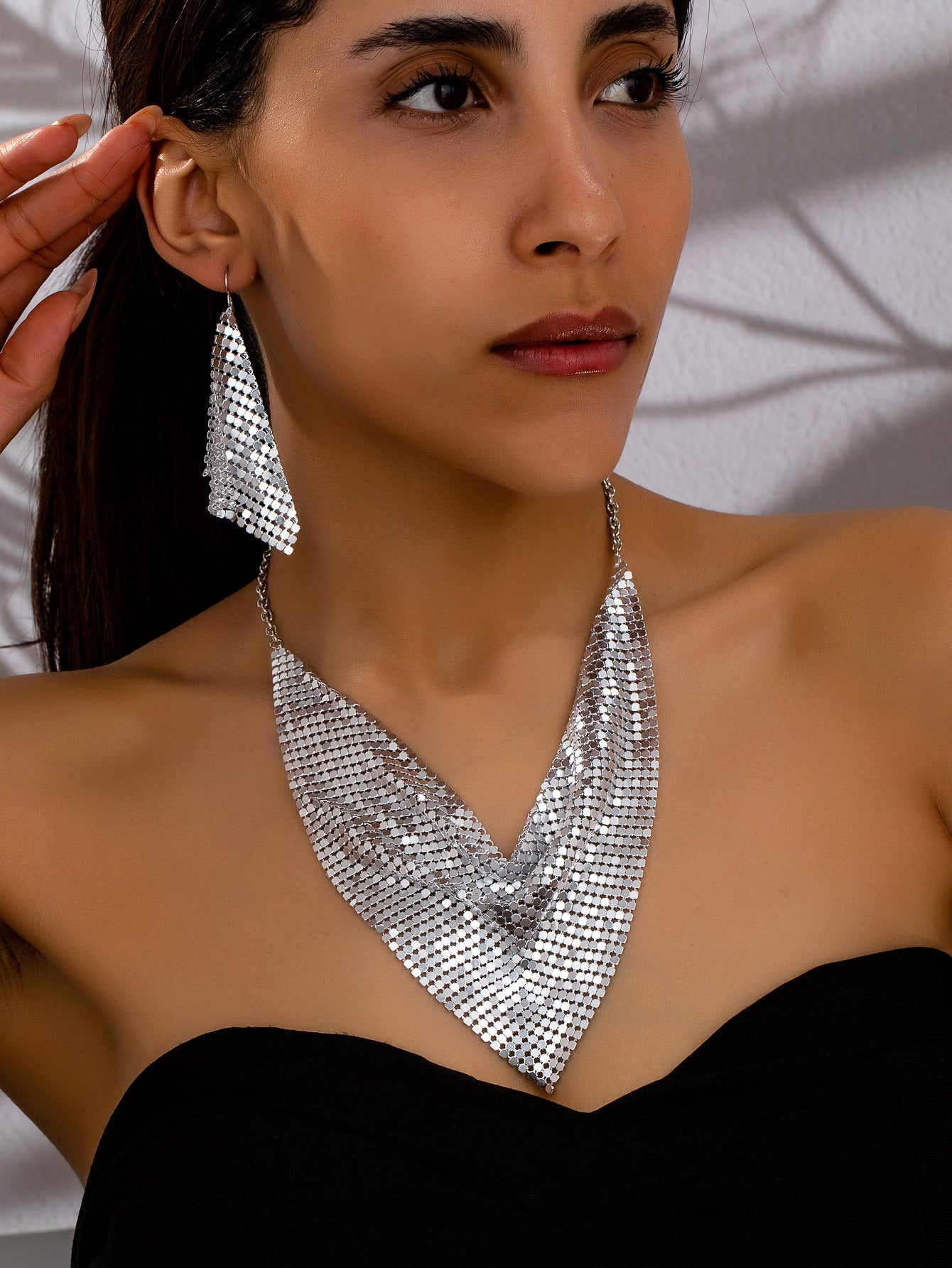 Fashion, Personalized And Exaggerated Metal Eardrops Pendant Heavy Industry Suit