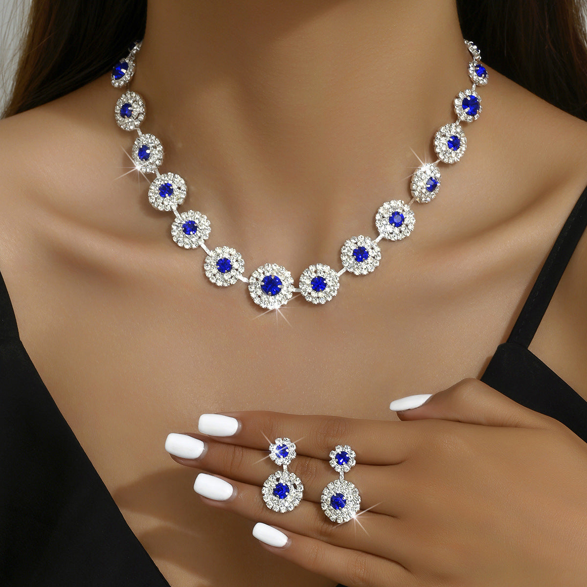 Popular Luxury Round Rhinestone Quartz Necklace And Earring Suit