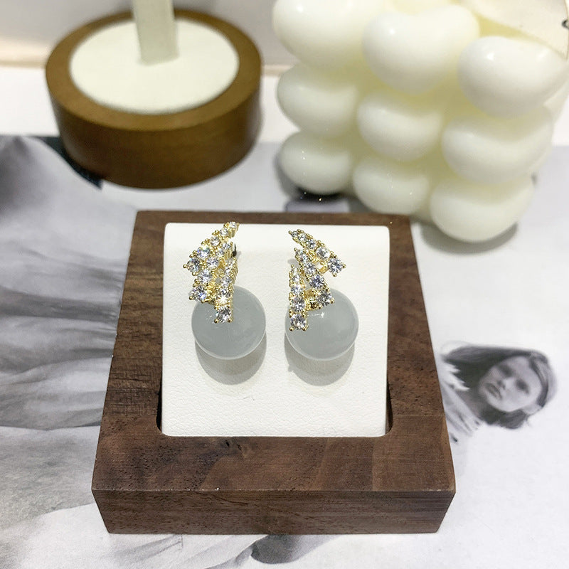 Gentle And Fashionable Temperament, Curved Zircon Pearl Earrings