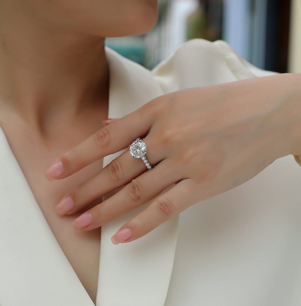 Affectionate And Tender - A 5-carat S925 Silver Diamond Wedding Ring Set With Top-quality Moissanite And Platinum Plating. The Ring Can Be Inspected With A Diamond Pen