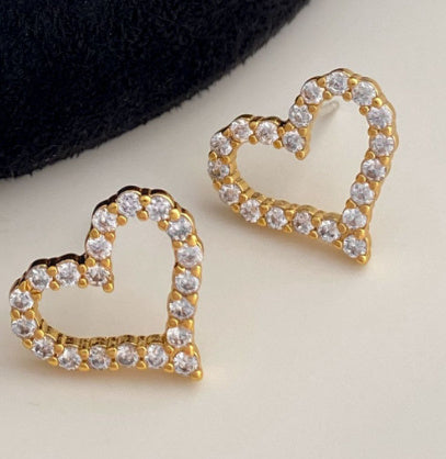 Small And Exquisite Love Temperament Earrings With A Sense Of High-end Ear Clips