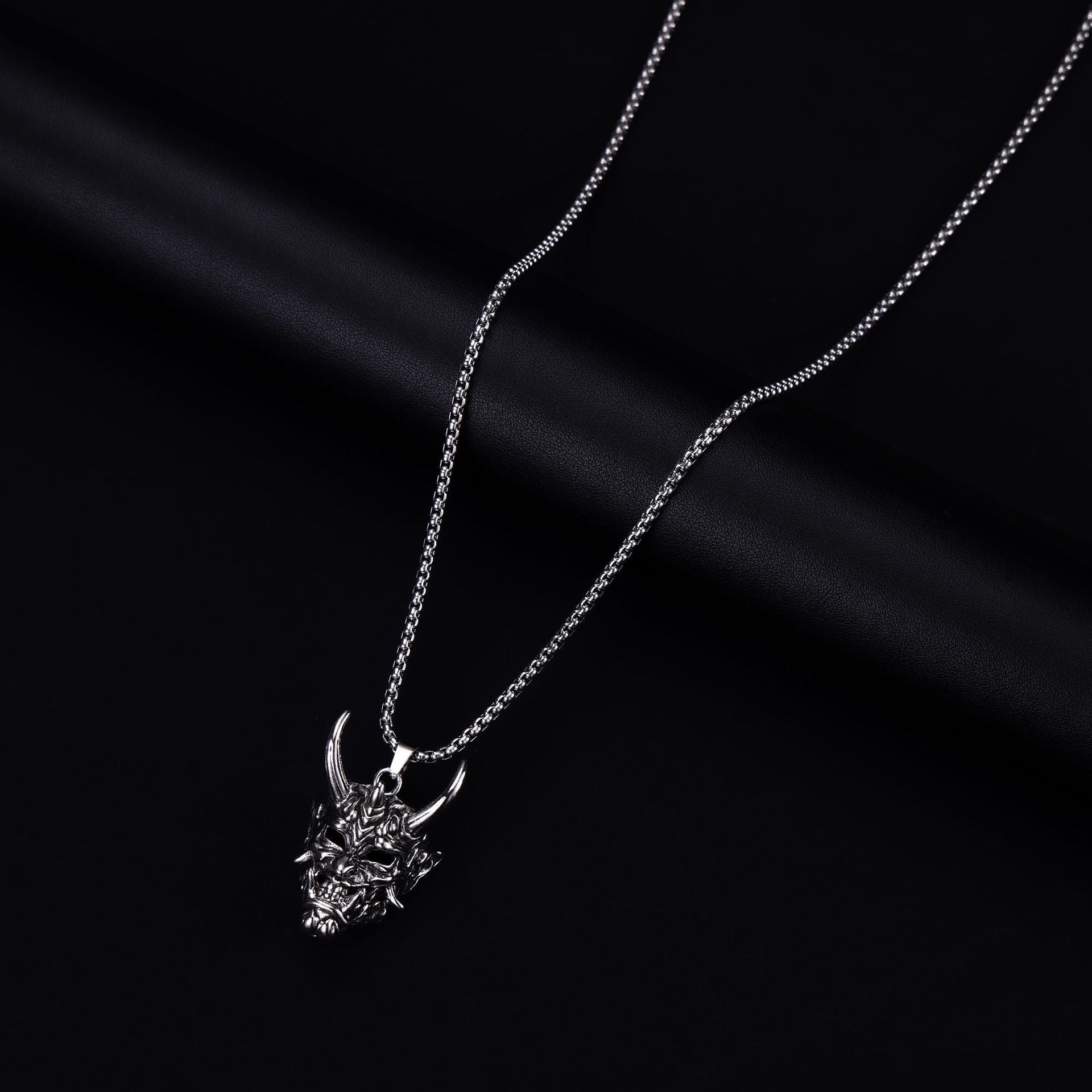 Personalized Men's Vintage Upscale Necklace Accessories