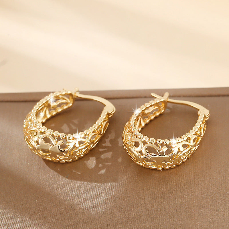 Elegant And Retro Geometric Hollowed-out Pattern Large Ear Rings In European And American Style