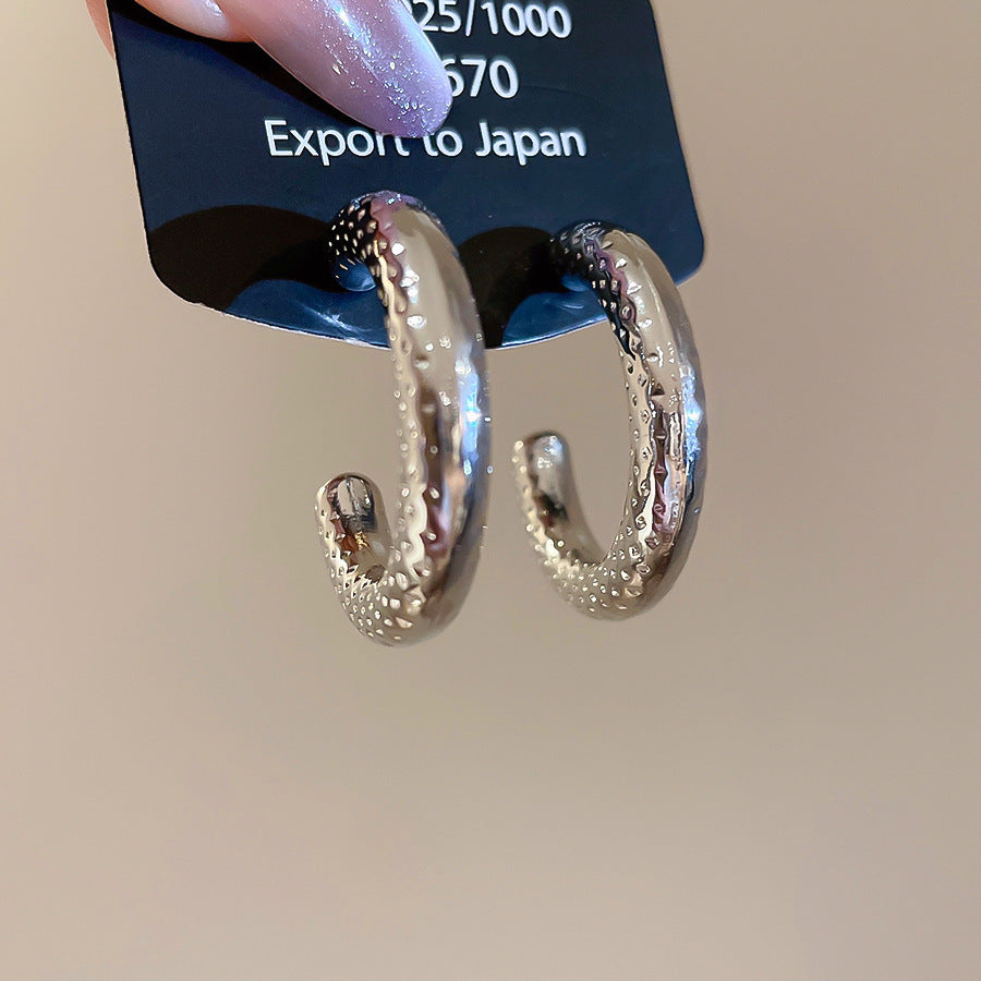 Silver Needle Spot Fold C- Shaped Earrings