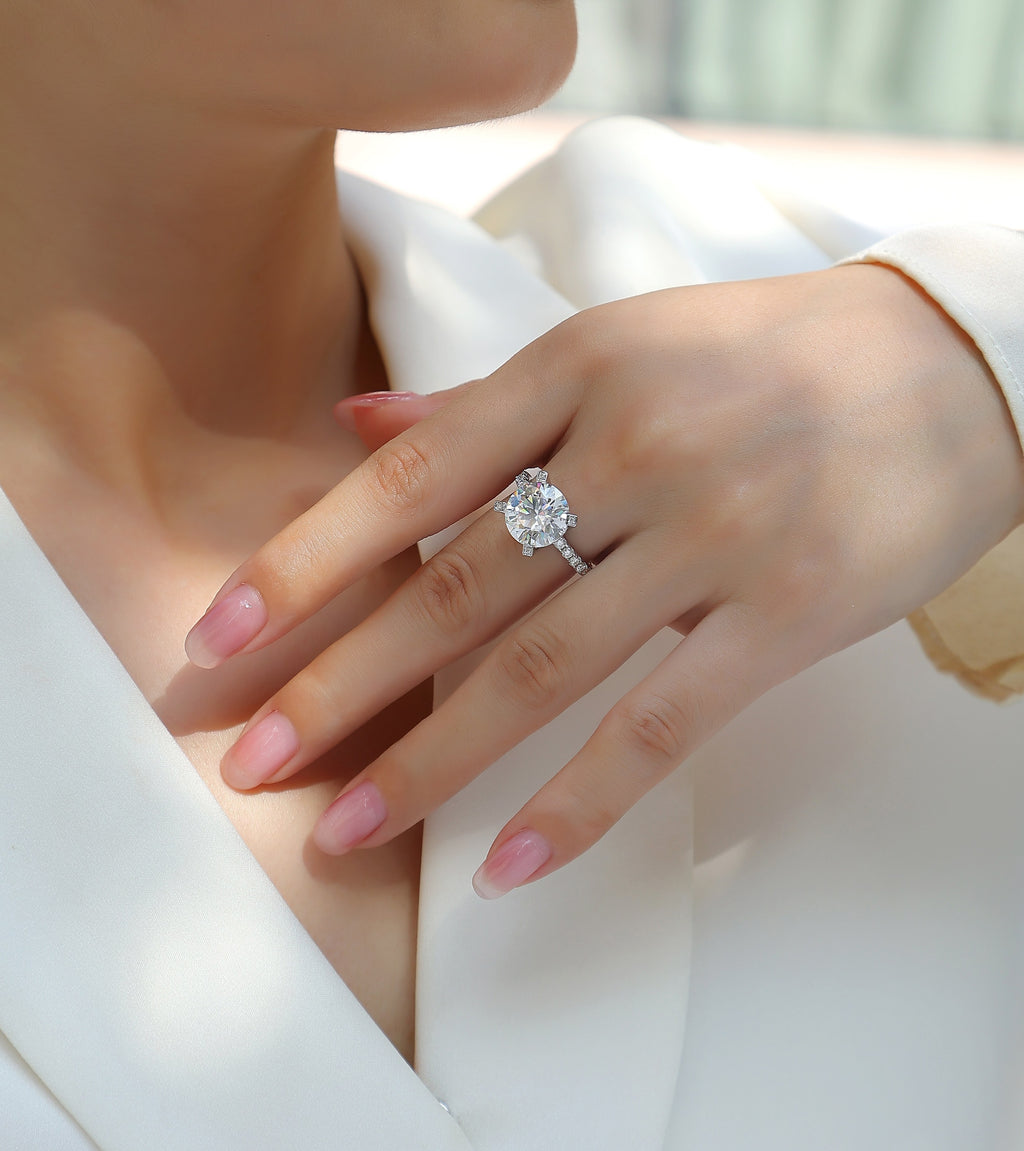 Radiant - Set With 5-carat Top-quality Moissan S925 Silver And Gold-plated Diamond Wedding Ring. The Ring Can Be Inspected With A Diamond Pen