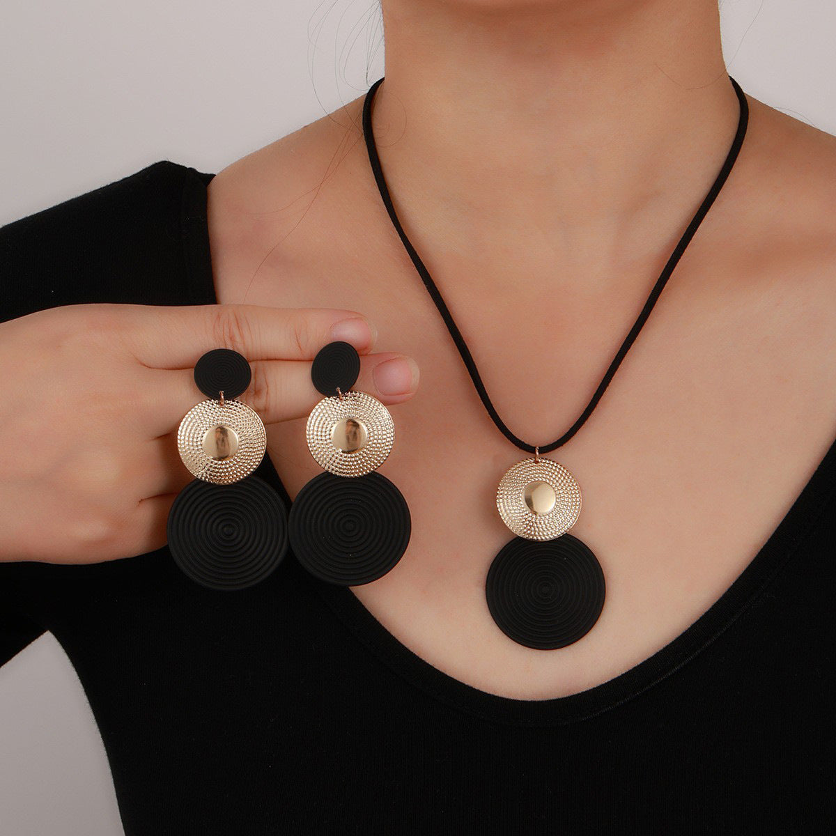 Simple Retro Metal Circle Color Matching Mosquito Coil Geometric Earrings For Women