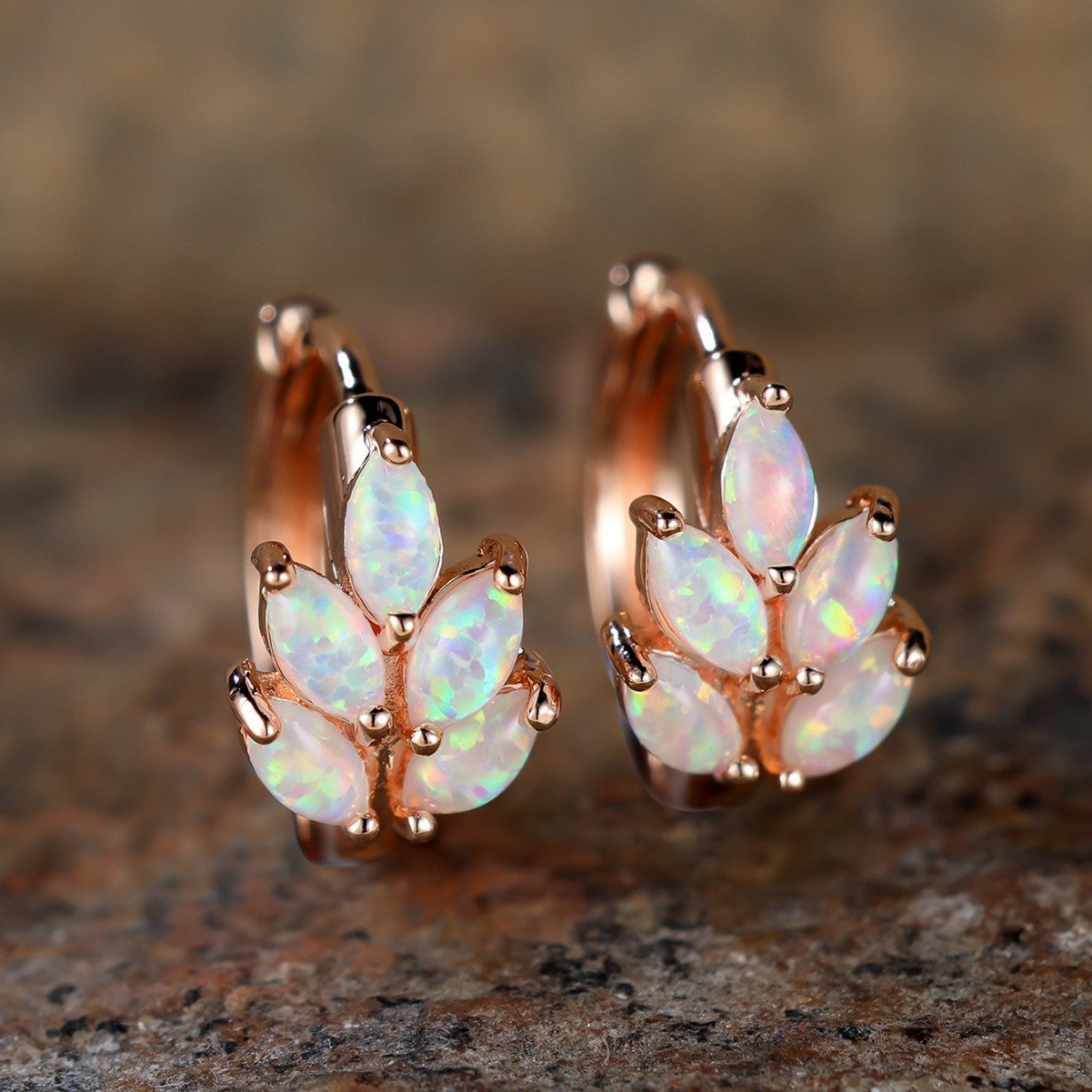 Simple Leaf Design Ear Clip Female Versatile Personality Retro