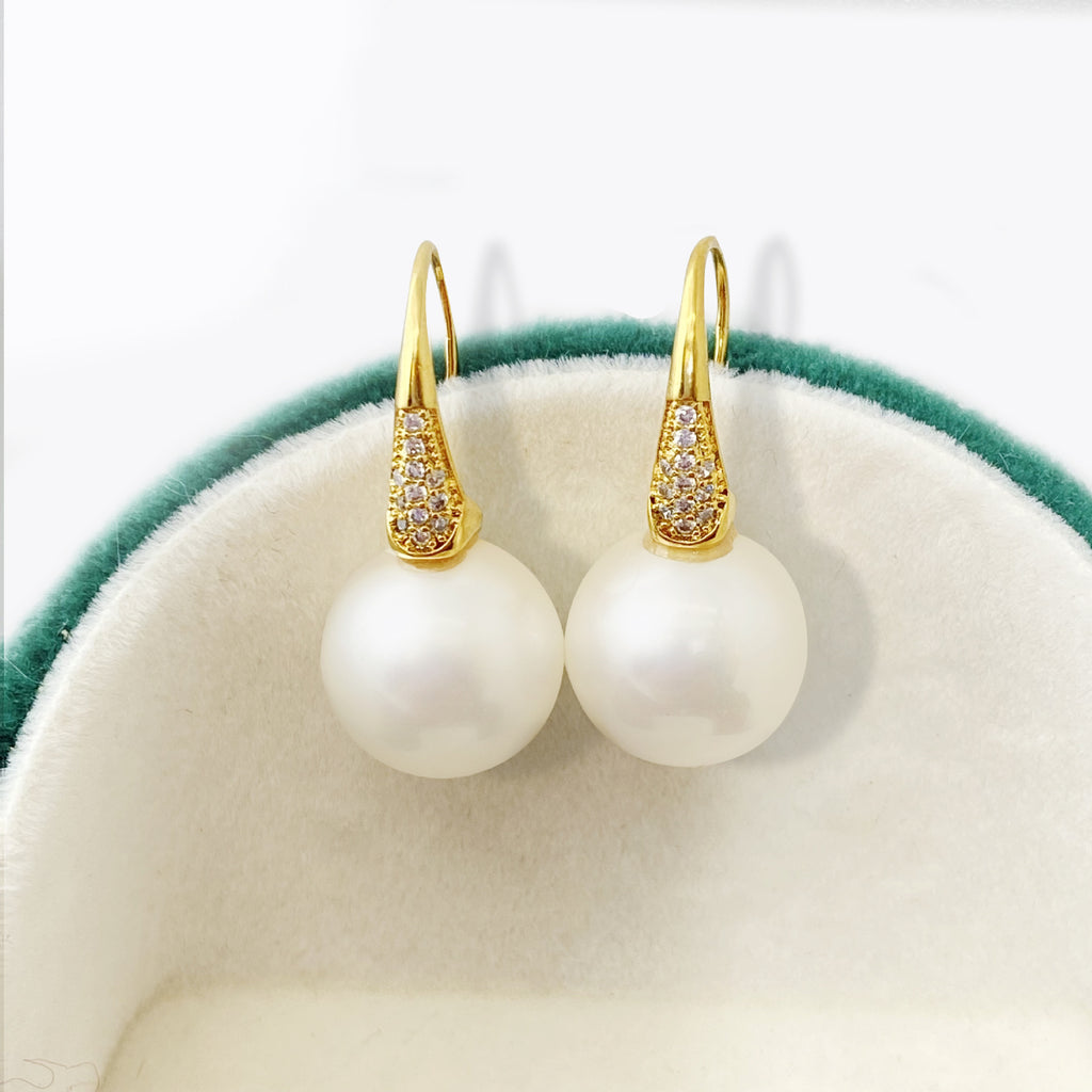 High-quality Pearl Earrings