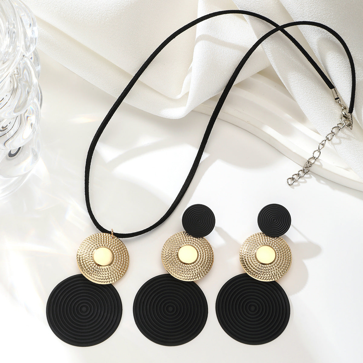 Simple Retro Metal Circle Color Matching Mosquito Coil Geometric Earrings For Women