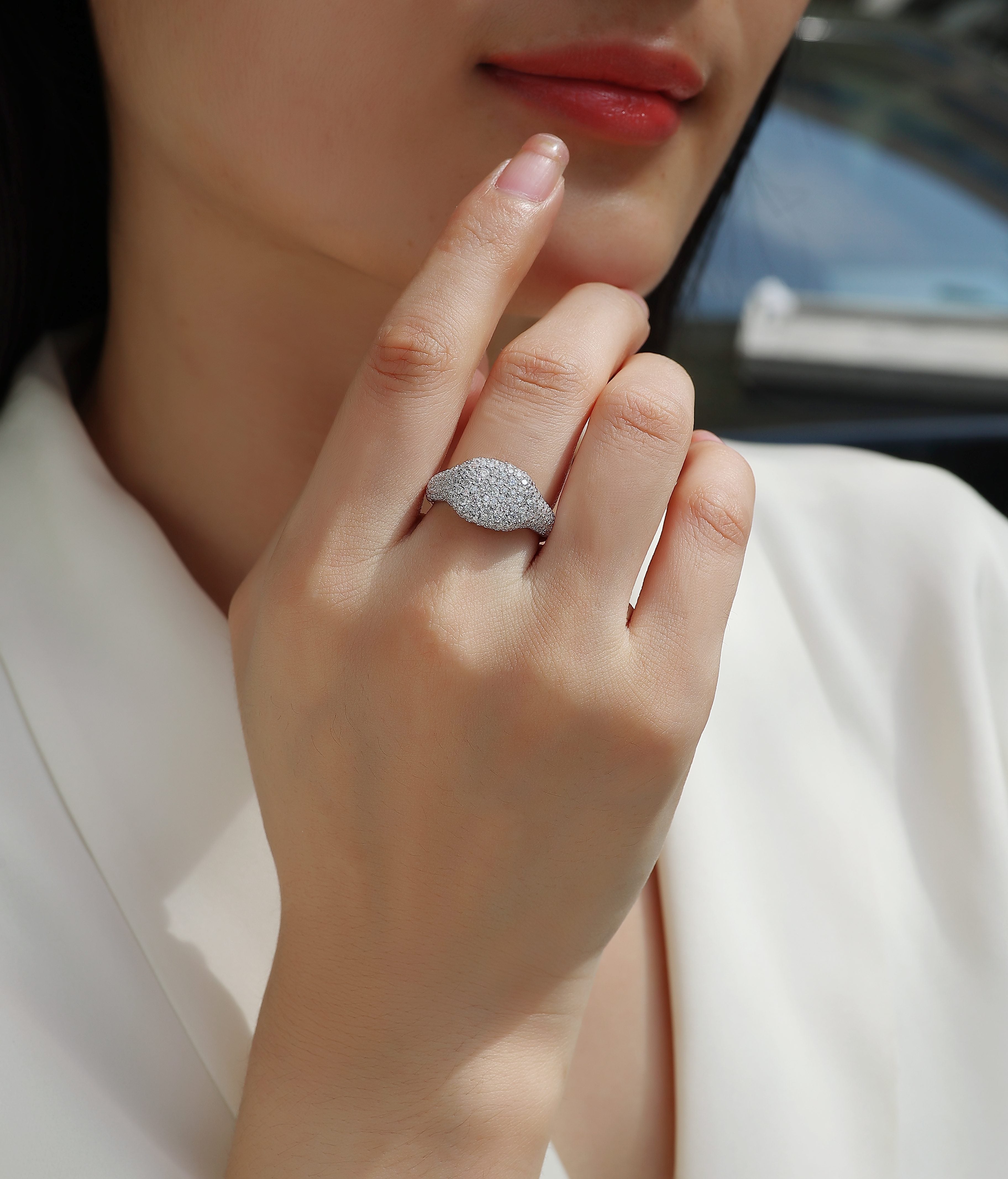 Shining Frenzy - A Wedding Ring Set With Top-quality Moissanite S925 Silver And Platinum-plated Diamond. The Ring Can Be Inspected With A Diamond Pen