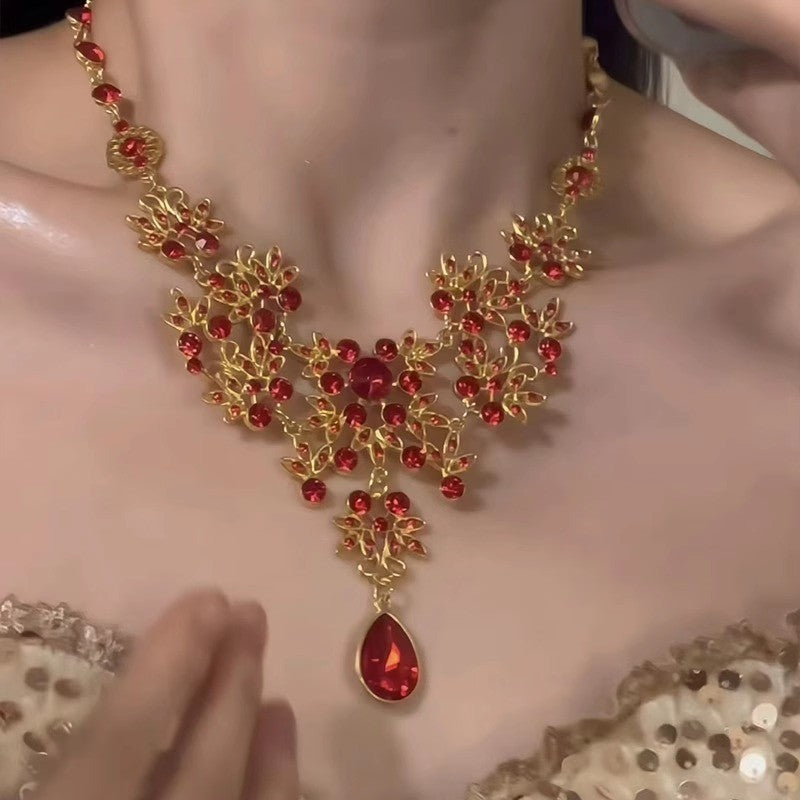 Women's Heavy Industry Advanced Sense Necklace Earrings