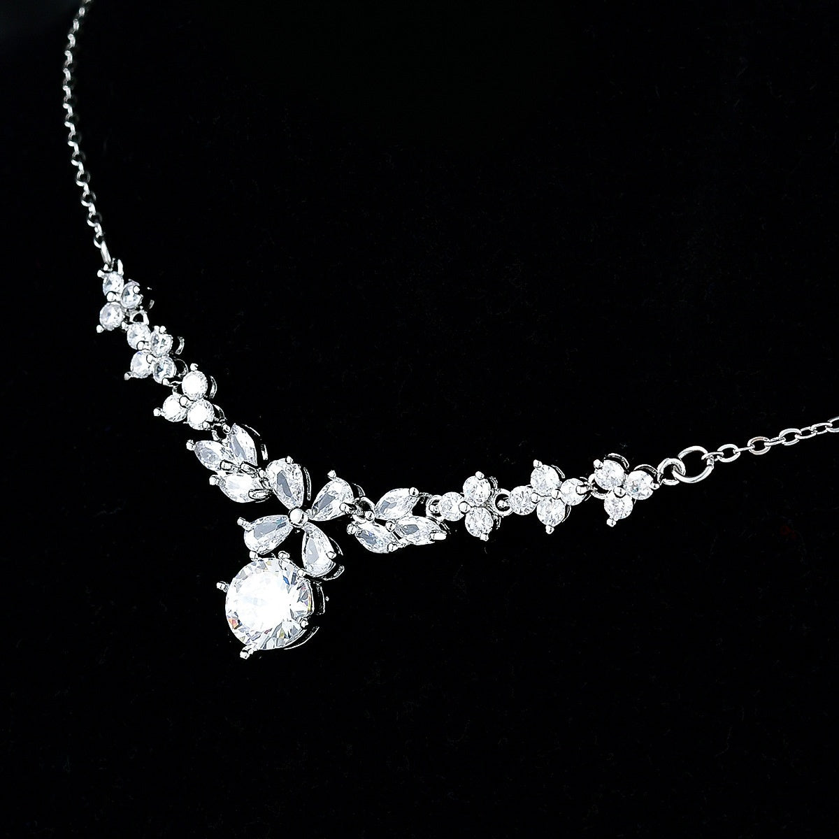 New Women's Ornament Bridal Necklace Earrings Jewelry Suit