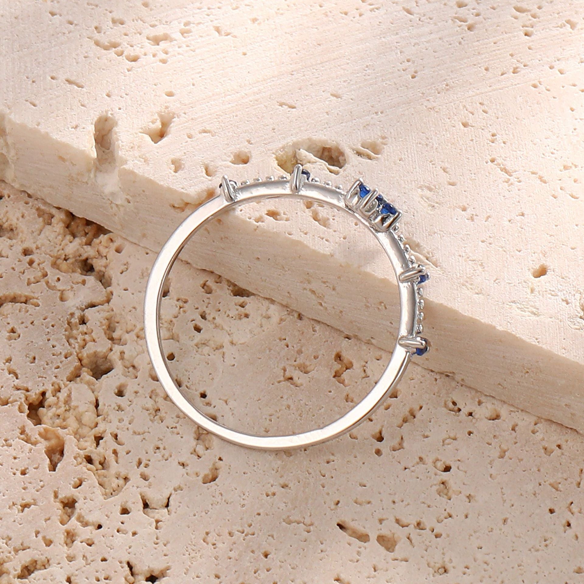 Women's Micro-inlaid Blue Zircon Flower Ring