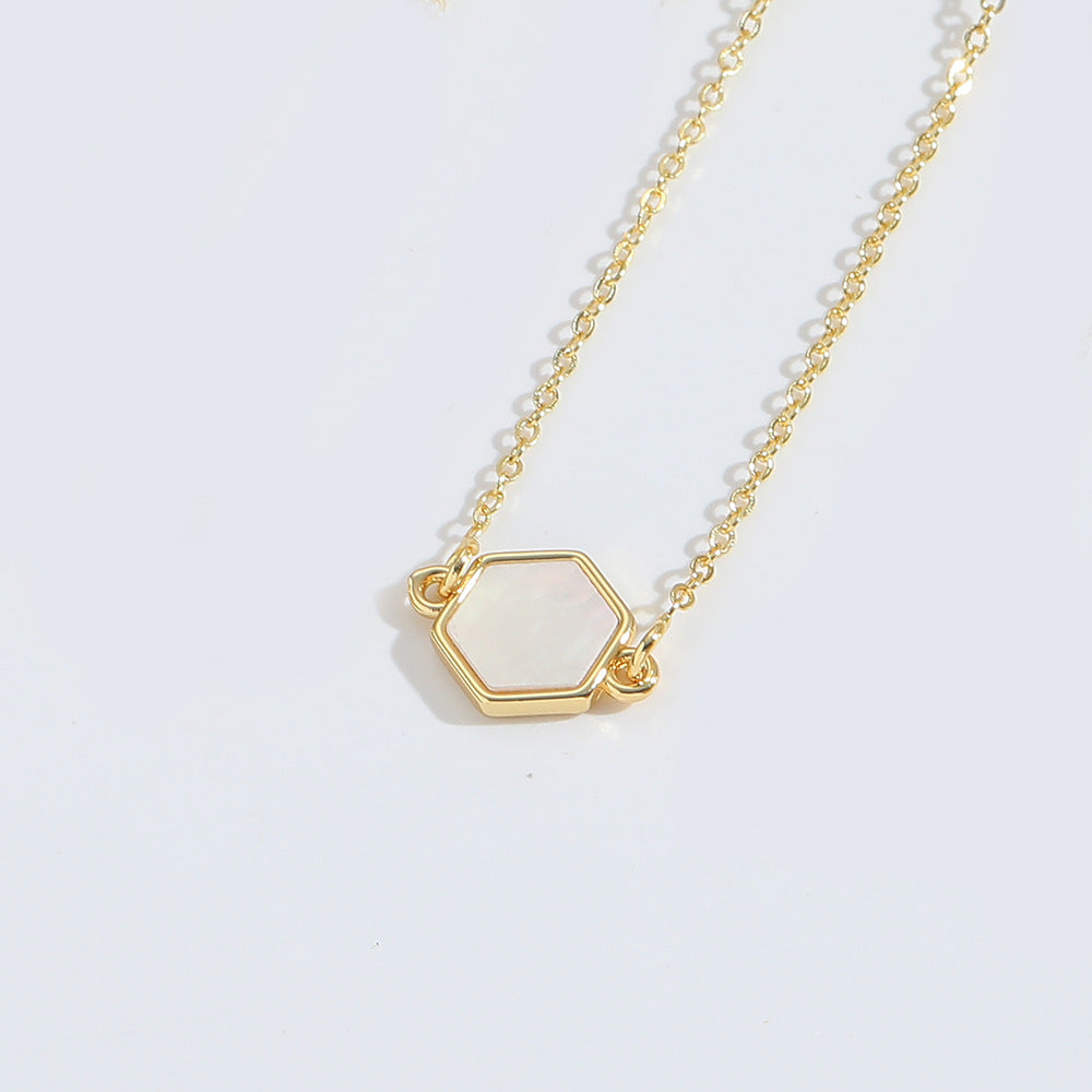 Inlaid Pendant Necklace Vintage Heart Clavicle Chain