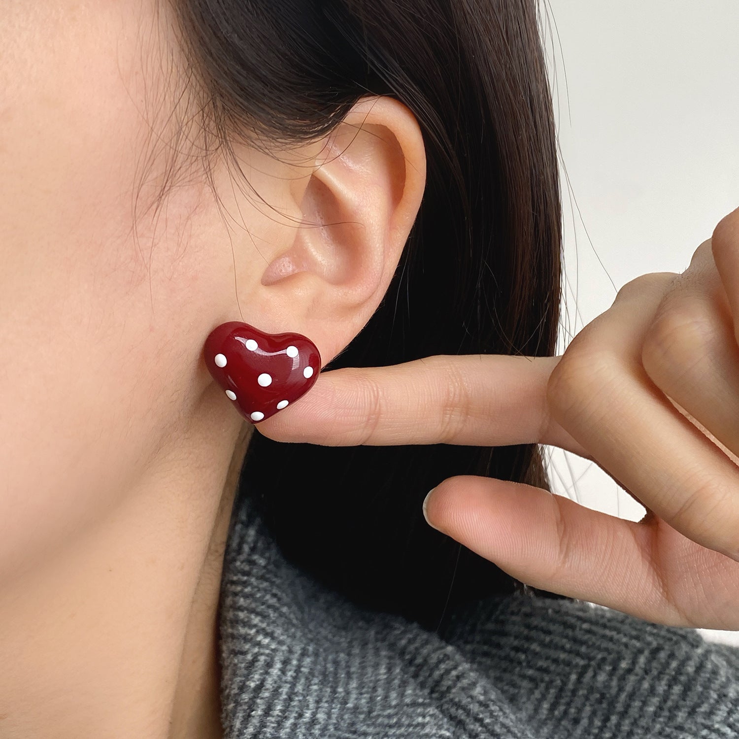 Red Drip Glaze Love Ear Clip No Piercing Stud Earrings