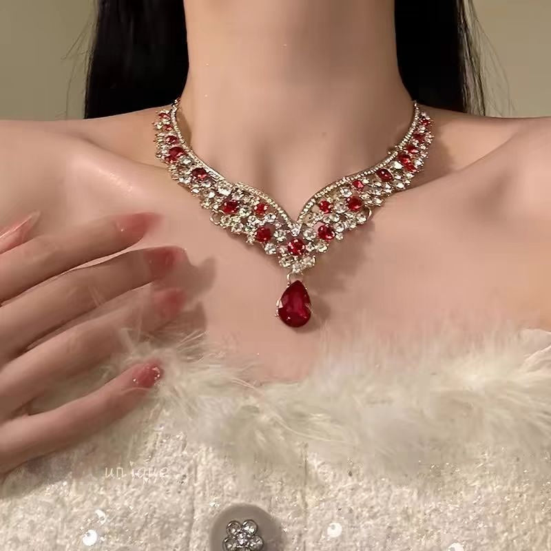 Women's Heavy Industry Advanced Sense Necklace Earrings