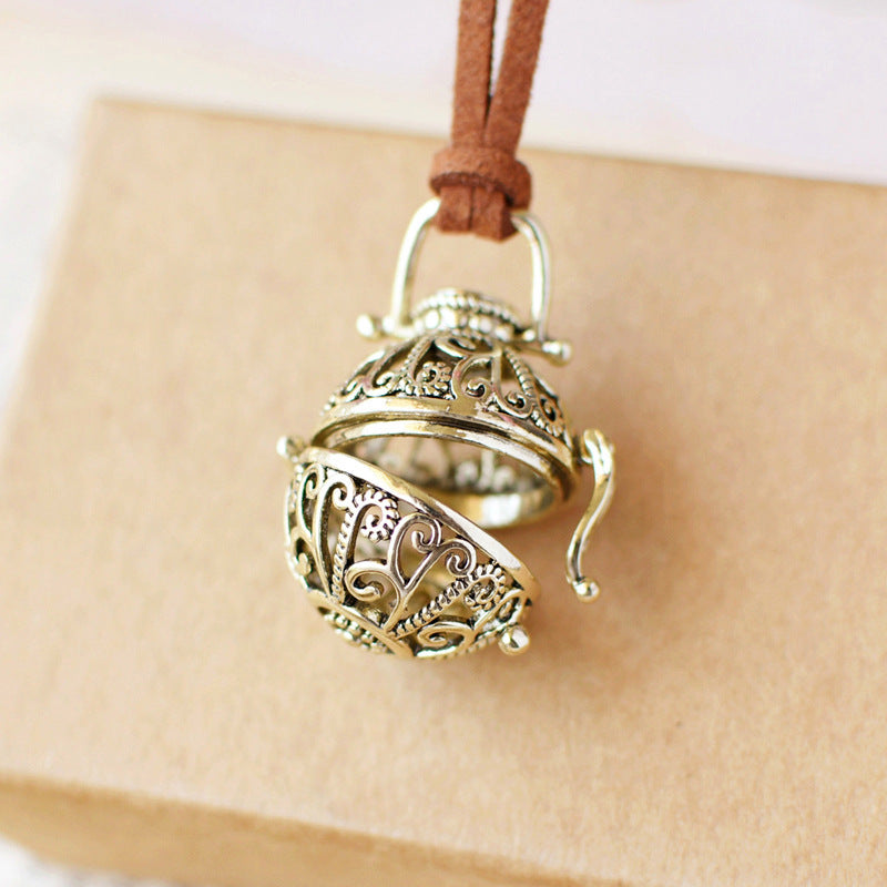 Vintage Carved Essential Oil Aromatherapy Pendant Necklace