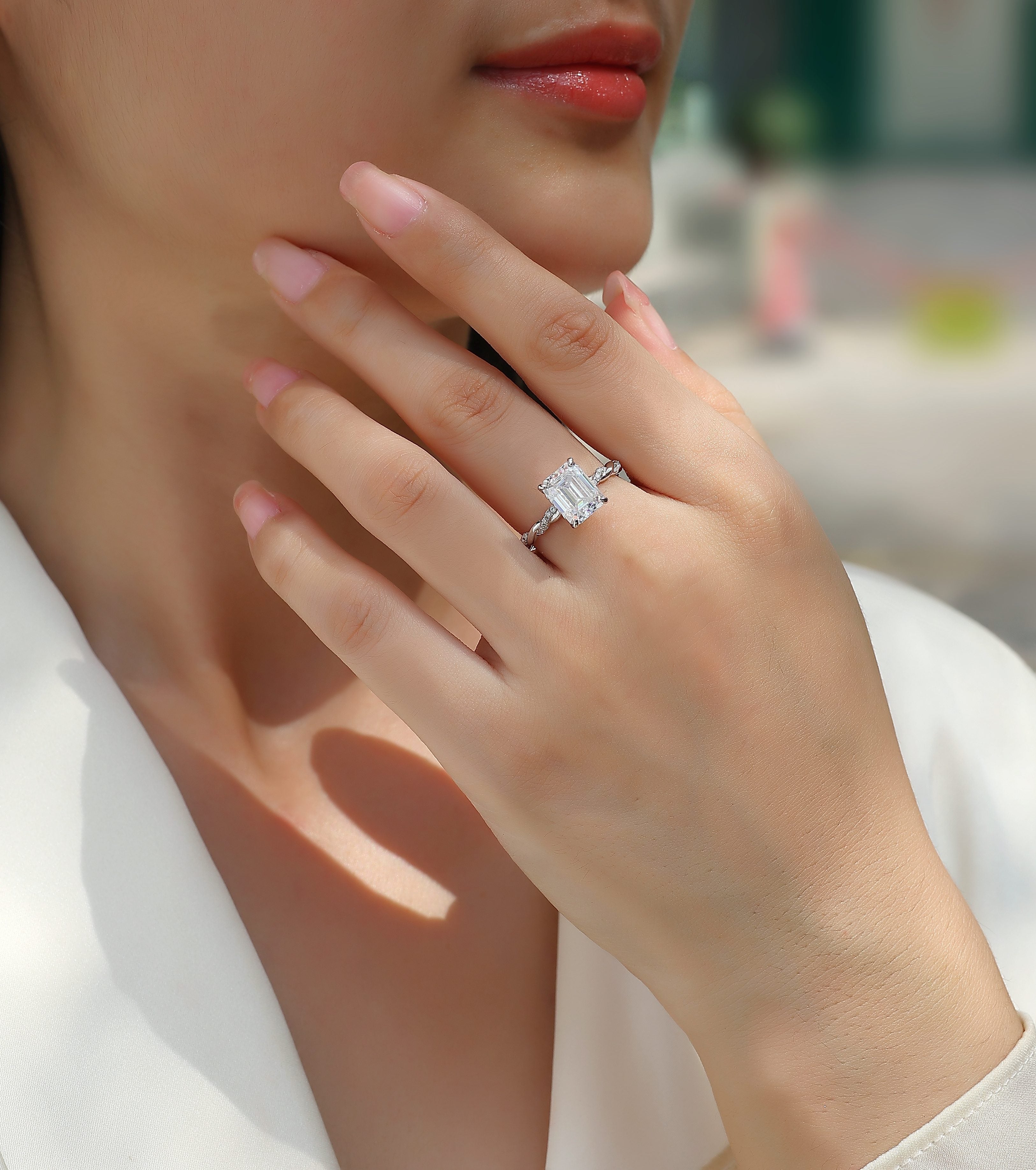 Chasing Light - A Wedding Ring Set With Top-quality Octagonal Moissanite S925 In Silver And Platinum-plated. The Ring Can Be Inspected With A Diamond Pen