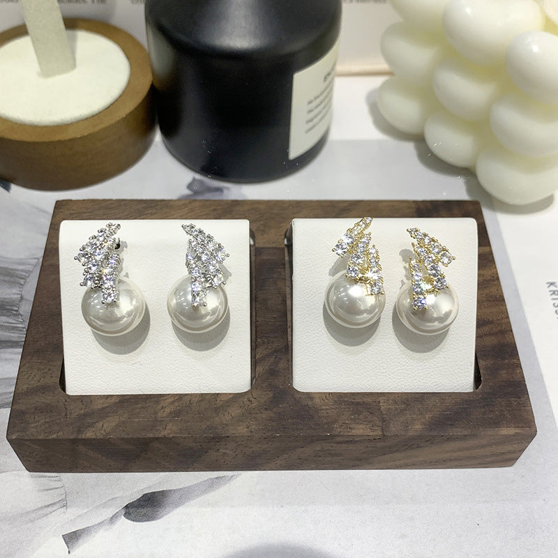 Gentle And Fashionable Temperament, Curved Zircon Pearl Earrings
