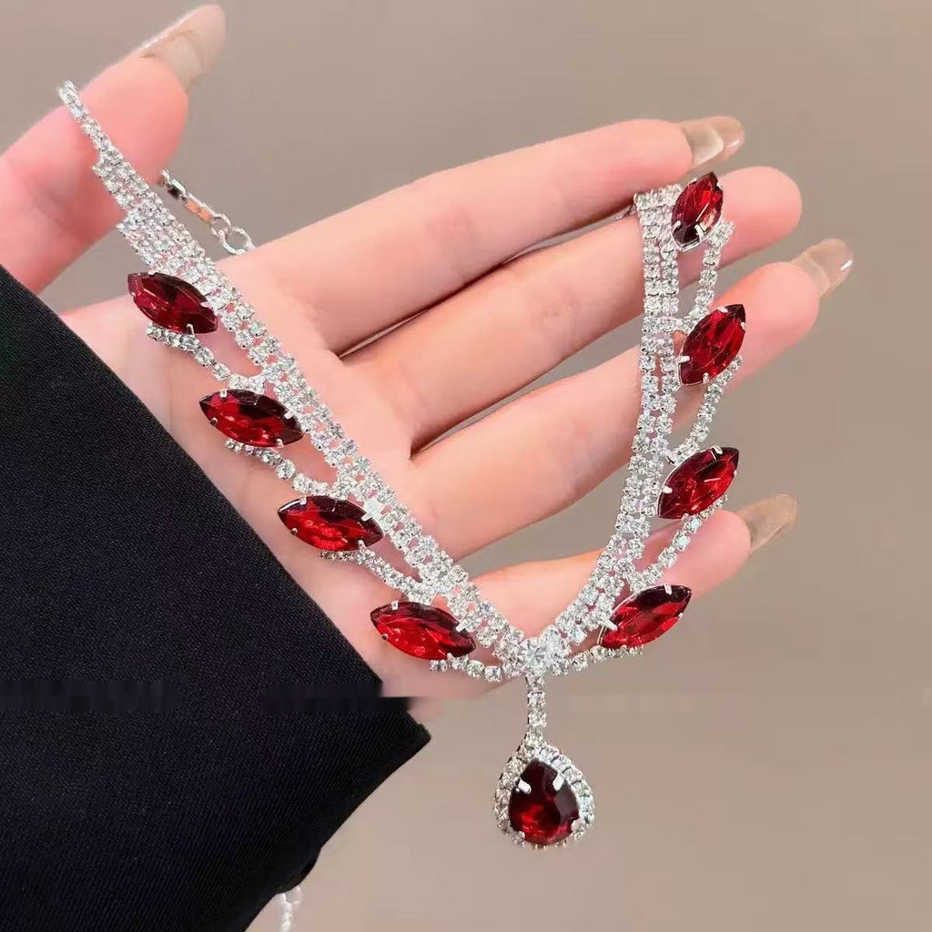 Women's Heavy Industry Advanced Sense Necklace Earrings