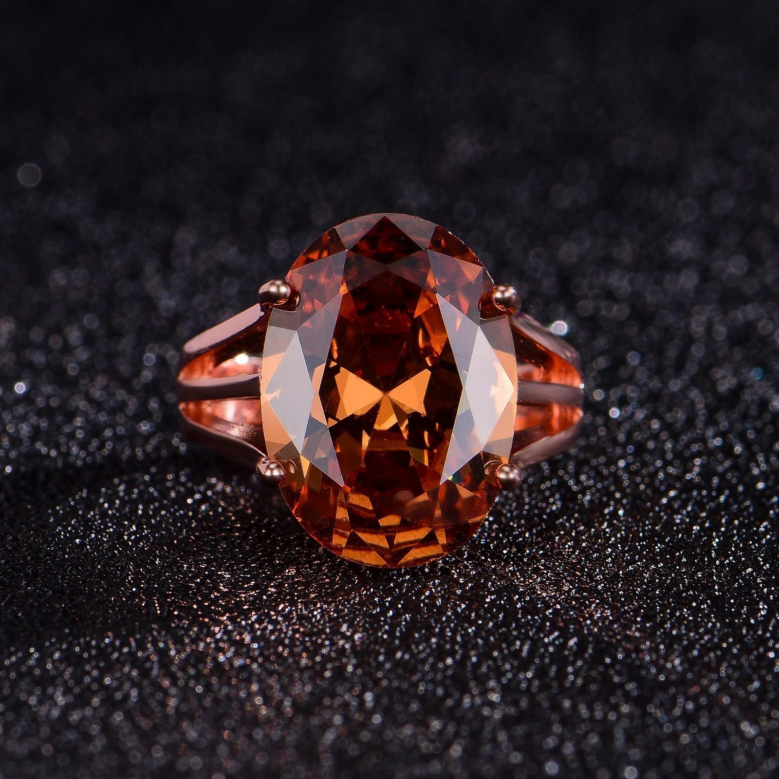 New European And American Oval Champagne-colored Zirconia Closed Ring