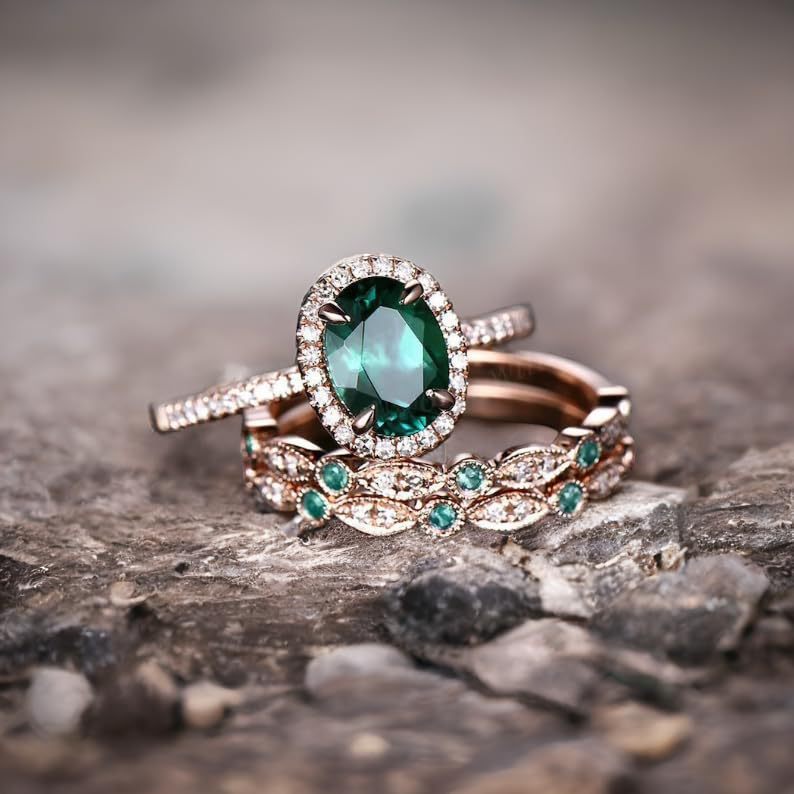 Fashion Personality Three-in-one Emerald Laminated Ring