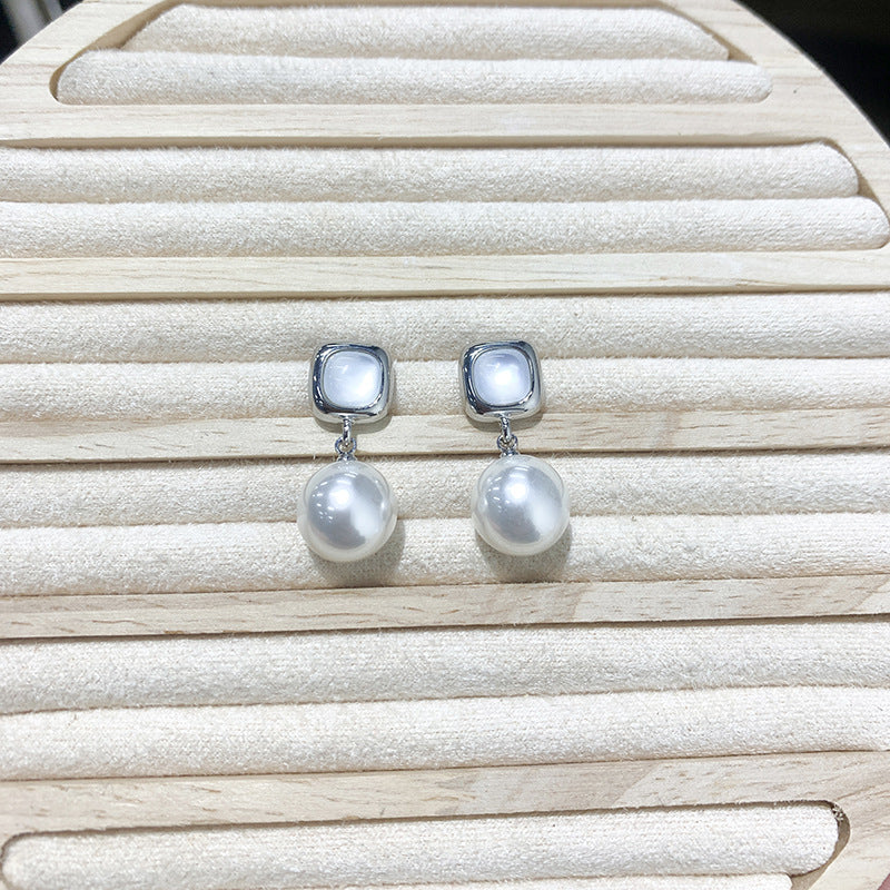 French Natural Shell Pearl Earrings