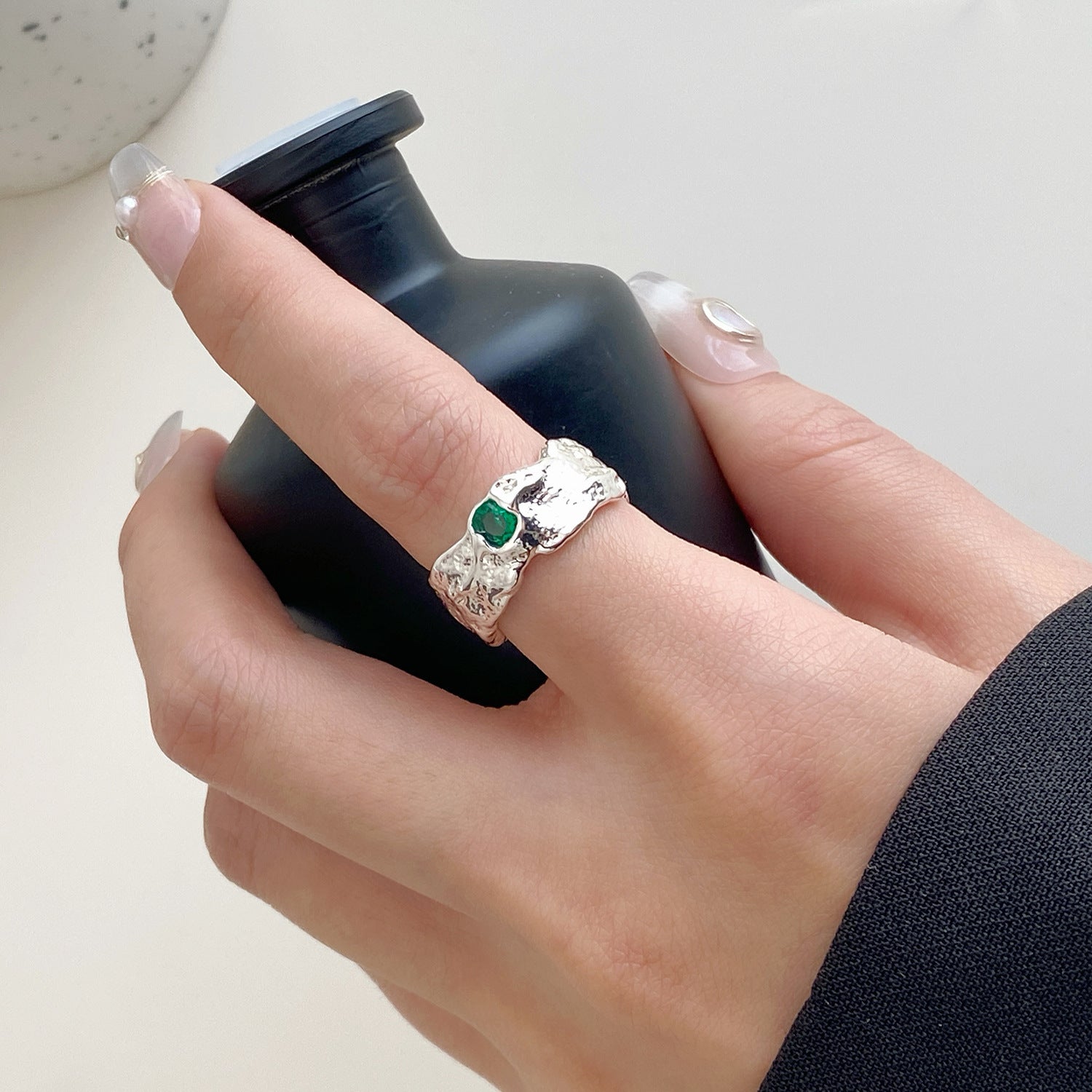 Niche Design High-end Irregular Texture Colored Diamond French Vintage Ring