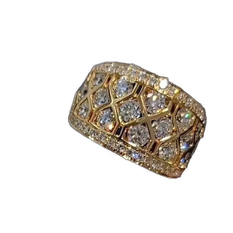 Wide Version Light Luxury Hollow-out Diamond-inlaid Retro Fashion Ring