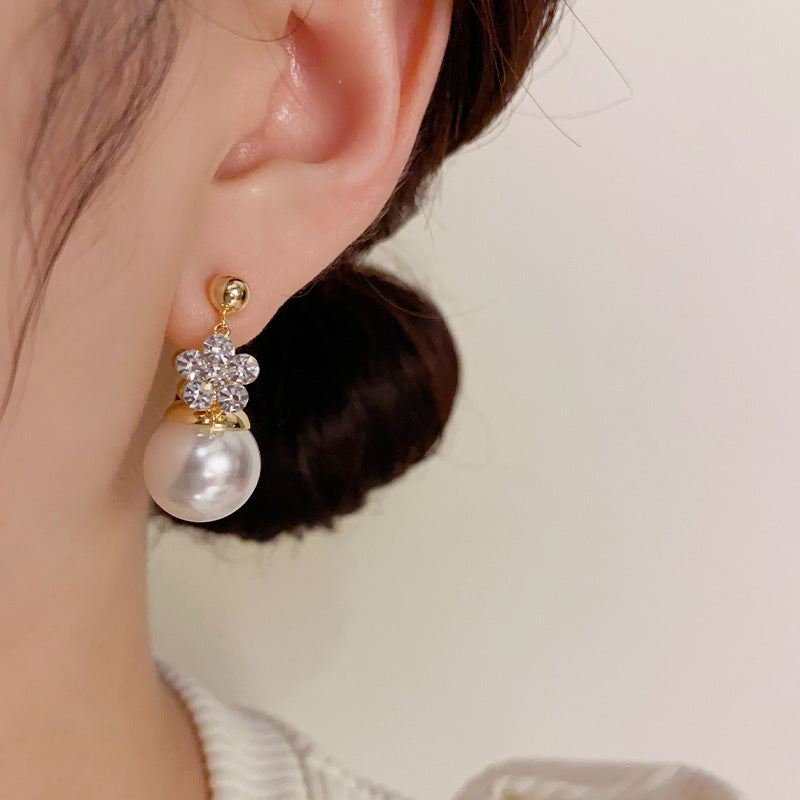 Female Korean Style Design Versatile Double-sided Flower Pearl Earrings
