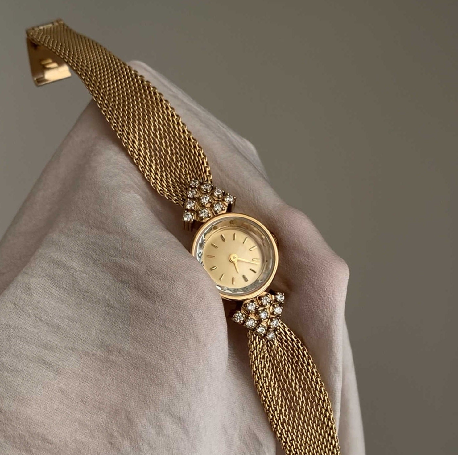 Woven Strap Retro Court Style Retro Gold, Round Small Watch For Women