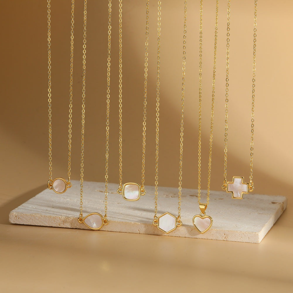 Inlaid Pendant Necklace Vintage Heart Clavicle Chain