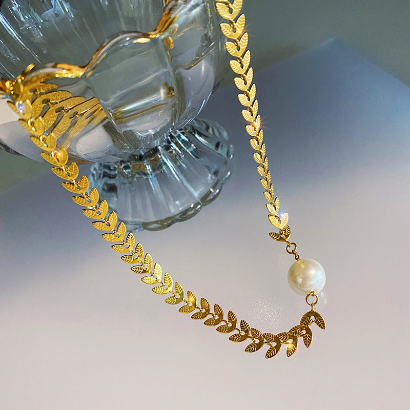 Short Wheat Pearl Necklace Golden Women's