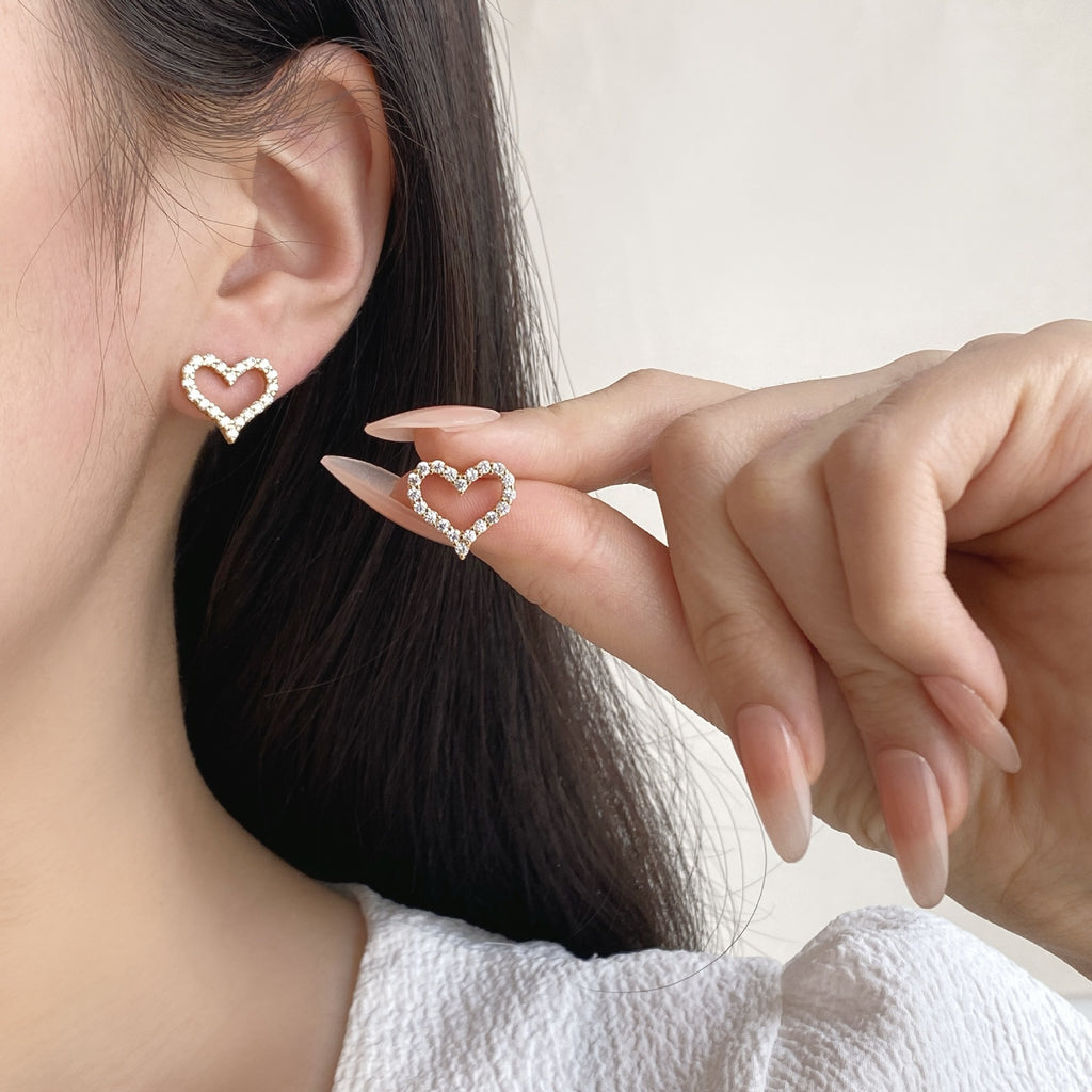 Small And Exquisite Love Temperament Earrings With A Sense Of High-end Ear Clips